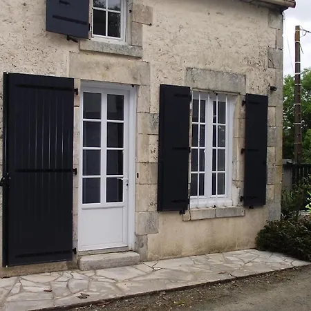Holiday home Chambre,Piscine,Spa,Petit Dejeuner Inclus