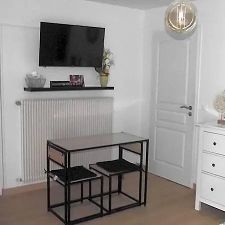 Chambre,petit Dejeuner Inclus * שאנטונה
